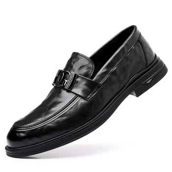 Ilkbahar Sonbahar Yeni Tasarımcı Lüks ayakkabı Erkekler için Moda Rahat erkek Elbise Ayakkabı Düz Renk deri makosenler Erkek
