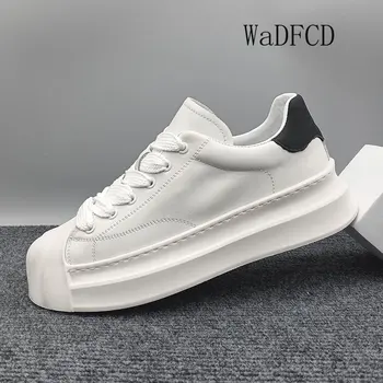 Sneakers Casual erkek Hakiki Deri beyaz ayakkabı Moda İnek Deri Üst Yüksekliği Artan Düz Platform Kabuk Ayak spor salonu ayakkabısı