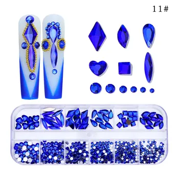 1 Kutu Mavi Kristal Tırnak Sanat Taklidi Çok Boyutlu AB / Renkli Düz Tabanlı Karışık Şekil DIY Tırnak Sanat 3D Dekorasyon 12 Kız